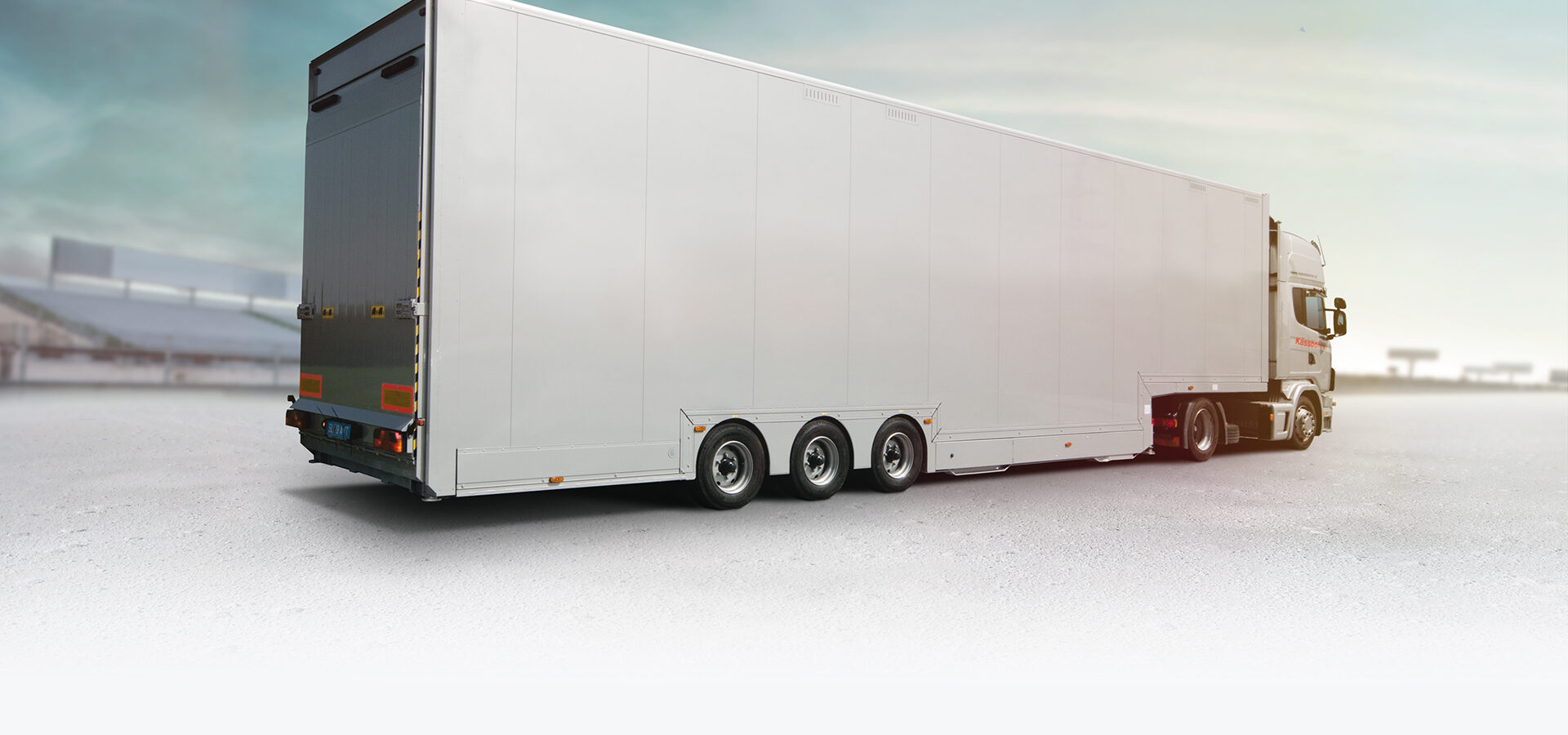 Autotransporter offen - EB Trucks - Transporttechnik und Fahrzeugbau